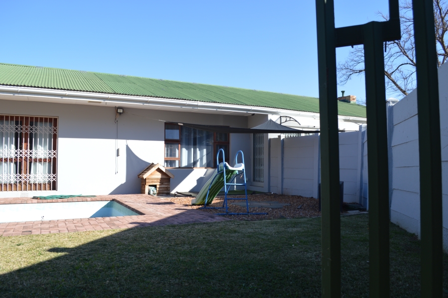 4 Bedroom Property for Sale in Bergsig Eastern Cape